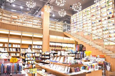 貴港新開一家高顏值書店!文具圖書買多少送多少!
