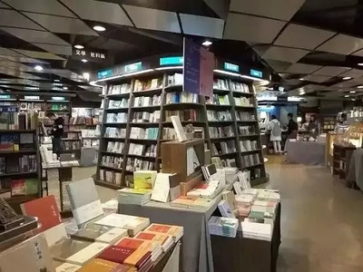 比排隊買「喜茶」更值得的,是去廣州的這4間書店