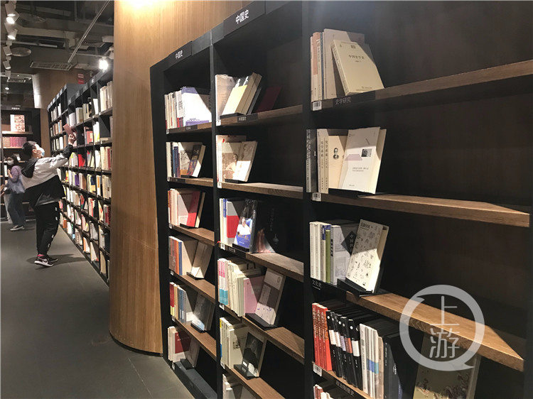 告別曾經的“重慶最美書店” 方所閉店出清，讀者不舍之情溢于言表